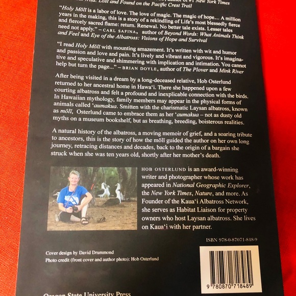 Holy Molí paperback. - Picture 2 of 3